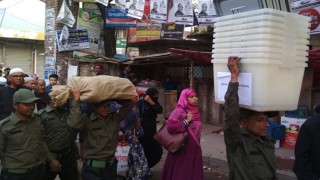 নরসিংদীর ৫ আসনের ৬৩২ কেন্দ্রে পৌঁছেছে নির্বাচনী সরঞ্জাম নরসিংদীর ৫ আসনের ৬৩২ কেন্দ্রে পৌঁছেছে নির্বাচনী সরঞ্জাম