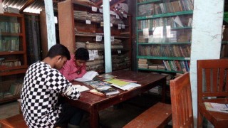 রায়পুরায় ৫০ বছর ধরে জ্ঞানের আলো ছড়াচ্ছে “জাগরণী” পাঠাগার রায়পুরায় ৫০ বছর ধরে জ্ঞানের আলো ছড়াচ্ছে “জাগরণী” পাঠাগার