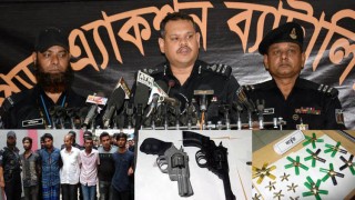 নরসিংদীতে র‌্যাবের অভিযান: ২টি রিভলবার ১২০ রাউন্ড গুলিসহ ৬ জন গ্রেপ্তার