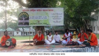 পলাশে বটতলা কেন্দ্রিক বাউল গানের আসর পলাশে বটতলা কেন্দ্রিক বাউল গানের আসর