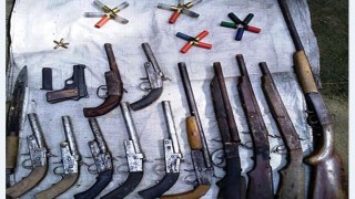 বাঁশখালীতে বন্দুকযুদ্ধে জলদস্যু নিহত, বিপুল পরিমাণ অস্ত্র উদ্ধার বাঁশখালীতে বন্দুকযুদ্ধে জলদস্যু নিহত, বিপুল পরিমাণ অস্ত্র উদ্ধার