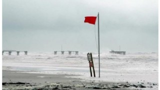 সমুদ্র বন্দরগুলোতে ৩ নম্বর সতর্ক সংকেত