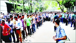 বছরে বাজারে আসছে ২০ লাখ চাকরিপ্রত্যাশী