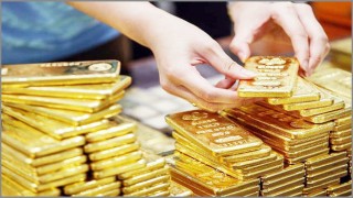 স্বর্ণ আমদানি করতে ১৮ প্রতিষ্ঠানকে লাইসেন্স প্রদান