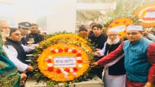শিবপুরে মুক্তিস্মারক ও বঙ্গবন্ধুর প্রতিকৃতিতে শ্রদ্ধা নিবেদন