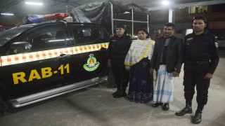 পেটের ভিতর ৪০ পোটলা ইয়াবা, গ্রেফতার দুই পেটের ভিতর ৪০ পোটলা ইয়াবা, গ্রেফতার দুই