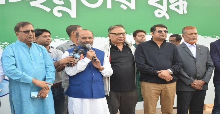 আমরা সবাই মিলে সারা দেশকে পরিচ্ছন্ন করার যুদ্ধে আছি: গৃহায়ন ও গণপূর্ত মন্ত্রী আমরা সবাই মিলে সারা দেশকে পরিচ্ছন্ন করার যুদ্ধে আছি: গৃহায়ন ও গণপূর্ত মন্ত্রী