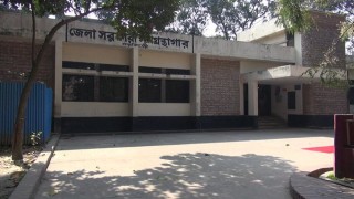 বই ও আসন সংকটে নরসিংদী সরকারি গণগ্রন্থাগার