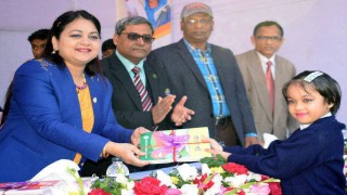 নরসিংদীতে বই উৎসবের উদ্বোধন করেছেন জেলা প্রশাসক সৈয়দা ফারহানা কাউনাইন