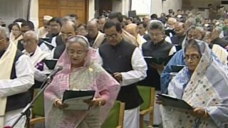 জাতীয় সংসদ ভবনে শপথ নিলেন নবনির্বাচিত সংসদ সদস্যরা