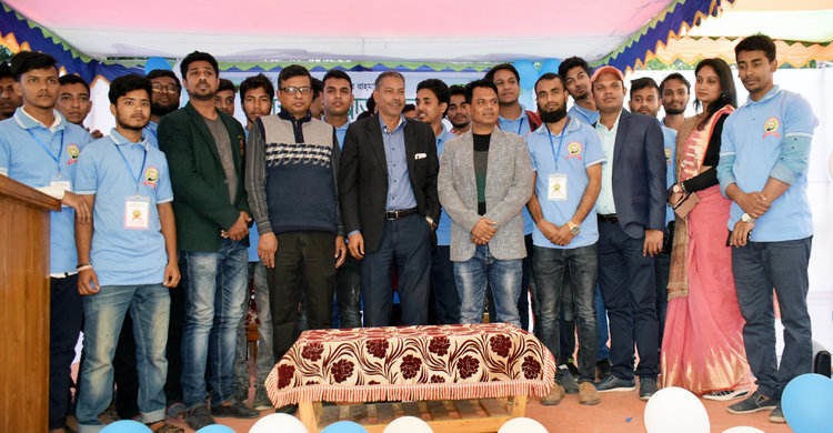 বাংলাদেশ জিজ্ঞাসার চ্যাম্পিয়ন শামীমসহ ৫ জনকে সংবর্ধনা বাংলাদেশ জিজ্ঞাসার চ্যাম্পিয়ন শামীমসহ ৫ জনকে সংবর্ধনা