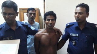 কুমিল্লার আদালত কক্ষে আসামীর ছুরিকাঘাতে আসামী নিহত