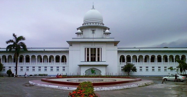 রাষ্ট্রপতি ও প্রধানমন্ত্রী ছাড়া আর কেউ ভিআইপি নয়: হাইকোর্ট রাষ্ট্রপতি ও প্রধানমন্ত্রী ছাড়া আর কেউ ভিআইপি নয়: হাইকোর্ট