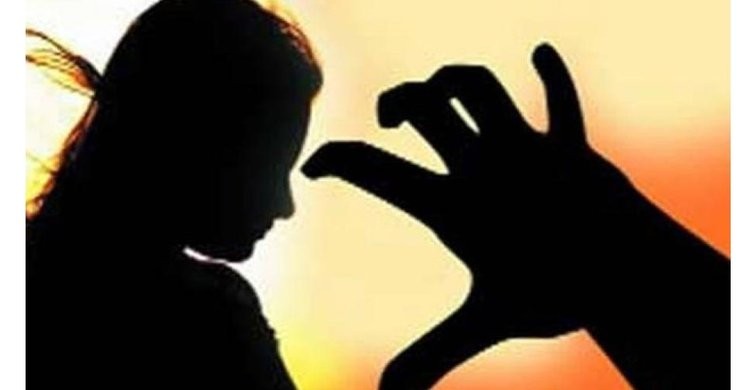 বেলাবতে স্ত্রীর ওপর এ কেমন বর্বরতা! বেলাবতে স্ত্রীর ওপর এ কেমন বর্বরতা!