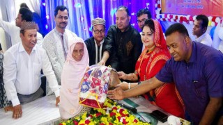 হৃদয়ে আমাদের নরসিংদী’র উদ্যোগে ঈদ সামগ্রী বিতরণ