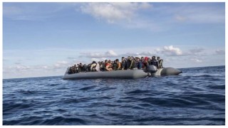 তিউনিসিয়া উপকূলে আটকা পড়েছেন ৬৪ বাংলাদেশিসহ ৭৫ অভিবাসী