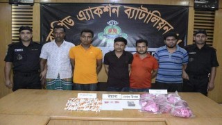 আবাসিক হোটেলে মাদক ব্যবসা ও পতিতাবৃত্তি: ৫ জন আটক