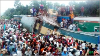 ব্রাক্ষণবাড়িয়ার কসবায় দুই ট্রেনে সংঘর্ষ, নিহত অন্তত ১৫