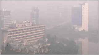 দূষিত বায়ুর শহরের তালিকায় শীর্ষে ঢাকা