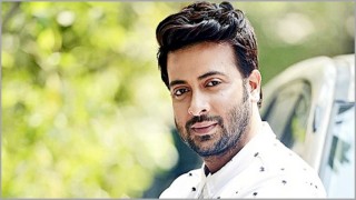 নায়ক শাকিব খানকে ১০ লাখ টাকা জরিমানা