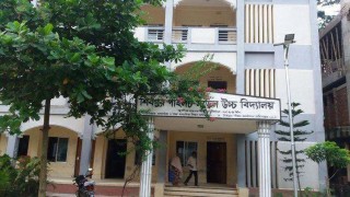 শিবপুর পাইলট মডেল হাইস্কুলের নির্বাচন: এক সপ্তাহ পরও সভাপতি নির্বাচিত করা যায়নি শিবপুর পাইলট মডেল হাইস্কুলের নির্বাচন: এক সপ্তাহ পরও সভাপতি নির্বাচিত করা যায়নি