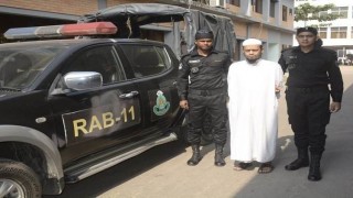 মাধবদীতে জেএমবি’র ফতোয়া নির্ধারক গ্রেফতার, ল্যাপটপসহ উগ্রবাদী বই ও লিফলেট উদ্ধার