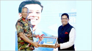 সজীব ওয়াজেদ জয়ের পক্ষ থেকে ল্যাপটপ বিতরণ