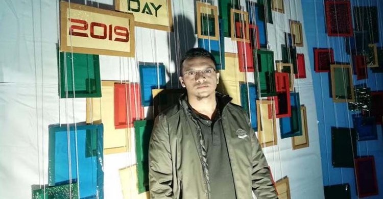 বুয়েট শিক্ষার্থী আবরার ফাহাদের দাফন সম্পন্ন বুয়েট শিক্ষার্থী আবরার ফাহাদের দাফন সম্পন্ন