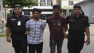 গণধর্ষণ মামলার আসামীসহ দুইজন গ্রেফতার গণধর্ষণ মামলার আসামীসহ দুইজন গ্রেফতার