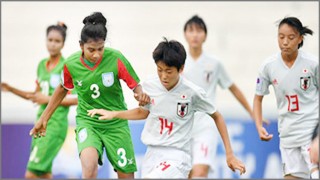 বাংলাদেশী মেয়েদের জালে ৯ গোল