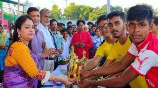 নরসিংদীতে গ্রীষ্মকালীন ক্রীড়া প্রতিযোগিতার পুরস্কার বিতরণ
