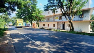 নরসিংদীতে মহাসড়কের পাশে অবৈধ স্থাপনা তৈরির হিড়িক নরসিংদীতে মহাসড়কের পাশে অবৈধ স্থাপনা তৈরির হিড়িক