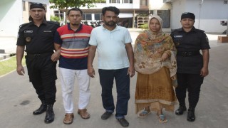 কুমিল্লায় তিন ভুয়া এমবিবিএস ডাক্তার গ্রেফতার কুমিল্লায় তিন ভুয়া এমবিবিএস ডাক্তার গ্রেফতার