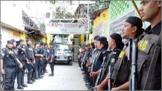 কেসিনোতে র্যাব'র অভিযানে ১৪২ জন আটক কেসিনোতে র্যাব'র অভিযানে ১৪২ জন আটক