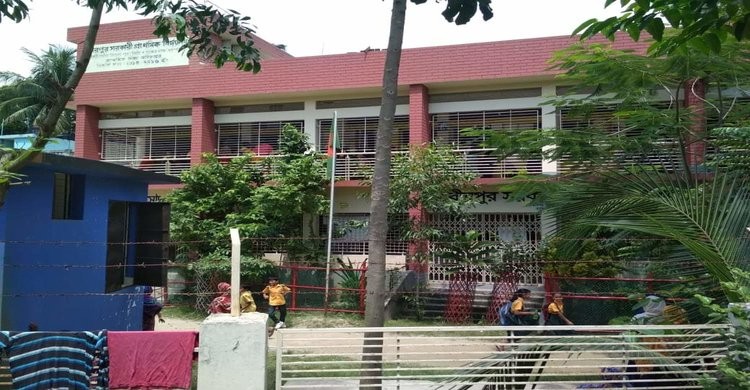 বীরপুর সরকারি প্রাথমিক বিদ্যালয়ে নির্বাচিত কমিটি চান অভিভাবকরা বীরপুর সরকারি প্রাথমিক বিদ্যালয়ে নির্বাচিত কমিটি চান অভিভাবকরা