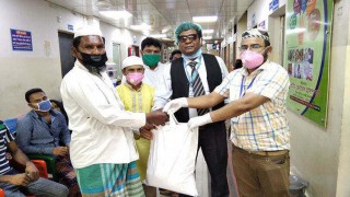 মাধবদীতে হাসপাতালের উদ্যোগে খাদ্যসামগ্রী বিতরণ