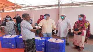 নরসিংদীতে দৈনিক ৫ হাজার মানুষের মধ্যে ইফতার বিতরণের উদ্যোগ মেয়রের