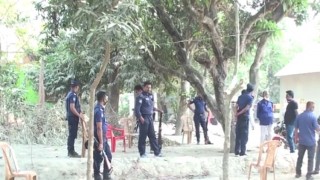 নবীনগরে প্রতিপক্ষের পা কেটে হাতে নিয়ে উল্লাস !