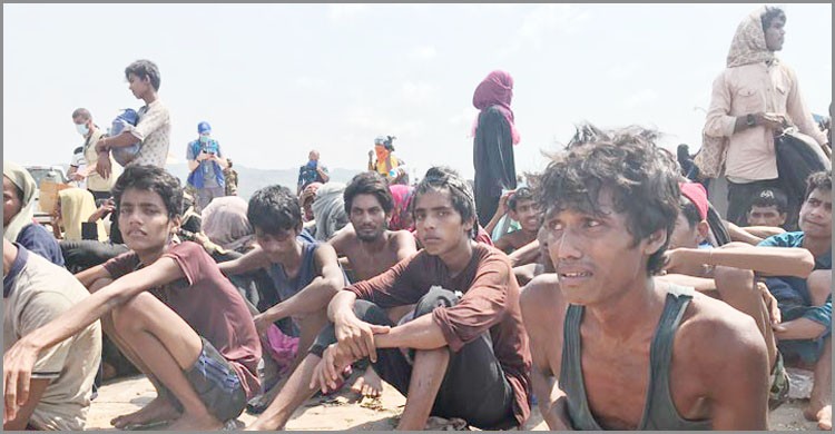 সমুদ্রপথে মালয়েশিয়া যাত্রা: জানাজা পড়ে সাগরে ভাসিয়ে দেওয়া হয়েছে ৬০ রোহিঙ্গাকে সমুদ্রপথে মালয়েশিয়া যাত্রা: জানাজা পড়ে সাগরে ভাসিয়ে দেওয়া হয়েছে ৬০ রোহিঙ্গাকে