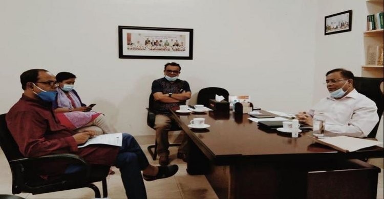গণমাধ্যমকর্মীদের স্বাস্থ্যসুরক্ষা ও বেতন নিশ্চিত করার আহ্বান তথ্যমন্ত্রীর গণমাধ্যমকর্মীদের স্বাস্থ্যসুরক্ষা ও বেতন নিশ্চিত করার আহ্বান তথ্যমন্ত্রীর