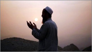 আশুরার তিনটি বিশেষ আমল আশুরার তিনটি বিশেষ আমল