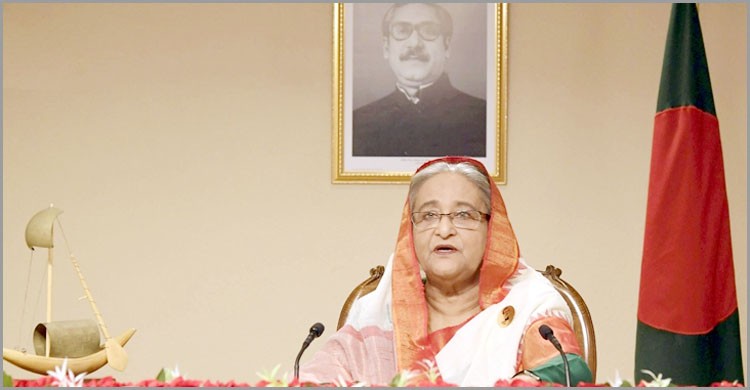 সমাজে নারী নেতৃত্ব গড়ে তুলতে কাজ করছে সরকার: প্রধানমন্ত্রী সমাজে নারী নেতৃত্ব গড়ে তুলতে কাজ করছে সরকার: প্রধানমন্ত্রী