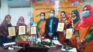 পলাশে রোকেয়া দিবসে ৫ জয়িতাকে সংবর্ধনা