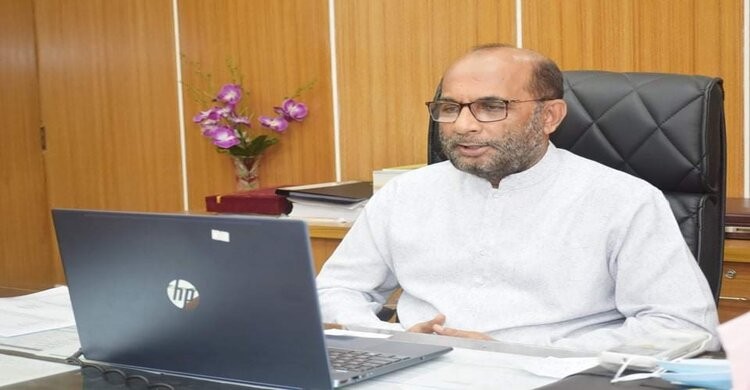 স্বাধীনতাবিরোধী সাম্প্রদায়িক শক্তির বিরুদ্ধে রুখে দাঁড়াতে হবে: শ ম রেজাউল করিম স্বাধীনতাবিরোধী সাম্প্রদায়িক শক্তির বিরুদ্ধে রুখে দাঁড়াতে হবে: শ ম রেজাউল করিম