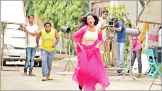 বেকারত্বের খাতায় নাম লেখাচ্ছেন নাটকের মানুষেরা