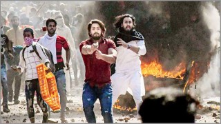 অশান্ত দিল্লিতে কারফিউ: সংঘর্ষে নিহত ১৭