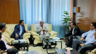 স্বর্ণ ও হিরার গুণগতমান নিয়ন্ত্রণে নীতিমালা করা হবে: শিল্পমন্ত্রী স্বর্ণ ও হিরার গুণগতমান নিয়ন্ত্রণে নীতিমালা করা হবে: শিল্পমন্ত্রী