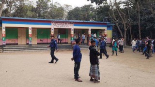 পলাশে ইউপি চেয়ারম্যানকে অতিথি না করায় ফুটবল টুর্ণামেন্ট পণ্ড