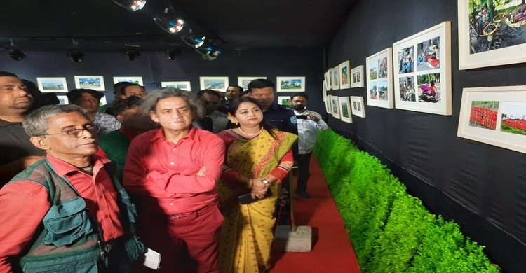 নরসিংদীতে সুবিমল দাস স্বপনের একক আলোকচিত্র প্রদর্শনী ‘দৃষ্টিতে স্বদেশ’ নরসিংদীতে সুবিমল দাস স্বপনের একক আলোকচিত্র প্রদর্শনী ‘দৃষ্টিতে স্বদেশ’