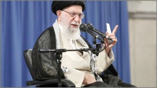 যুক্তরাষ্ট্রকে ১০ বারের বেশি ধ্বংস করা হবে: আয়াতুল্লাহ আলী খামেনি